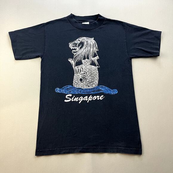 Vintage Singapore T-Shirt Adult XS Black Merlion Asia Nature Art Made in USA 90s - Picture 1 of 9